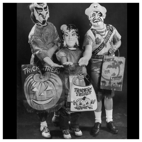 ❌ 10/31 TGIFF! FASHION FRIDAY VINTAGE SHARE GROUP THAT IS! - Picture 5 of 14